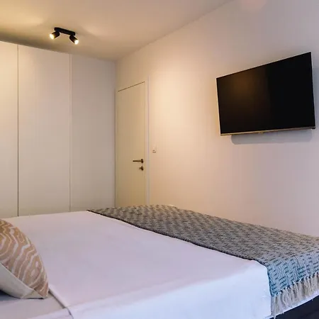 Apartman Lota *